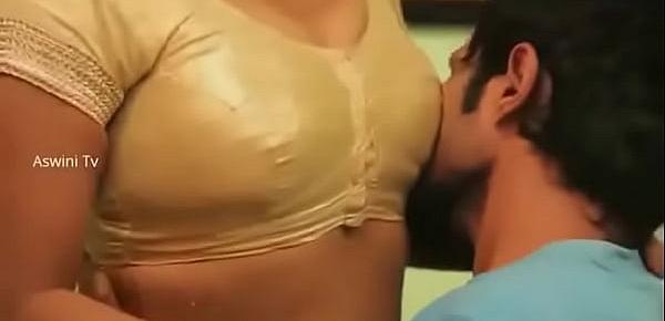  Hot Telugu Aunty